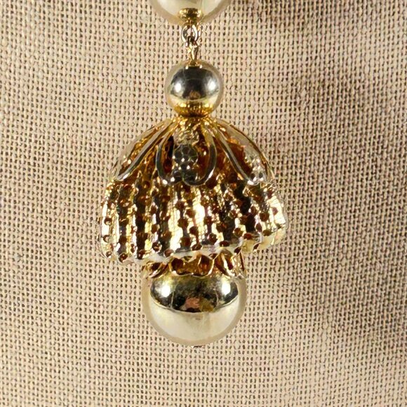 SPECTACULAR 50's BAUBLE GOLD TONE PENDANT W/BEAUTIFUL 24” GOLD TONE ROPE CHAIN - Picture 4 of 11